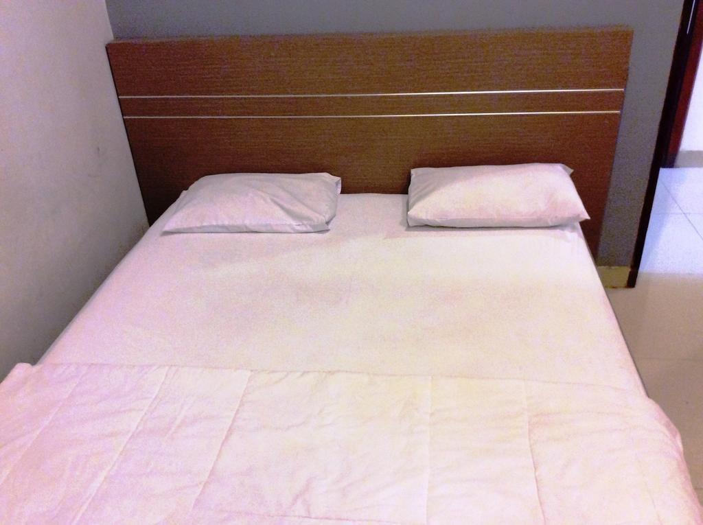 Hotel Diamond Makassar Rum bild