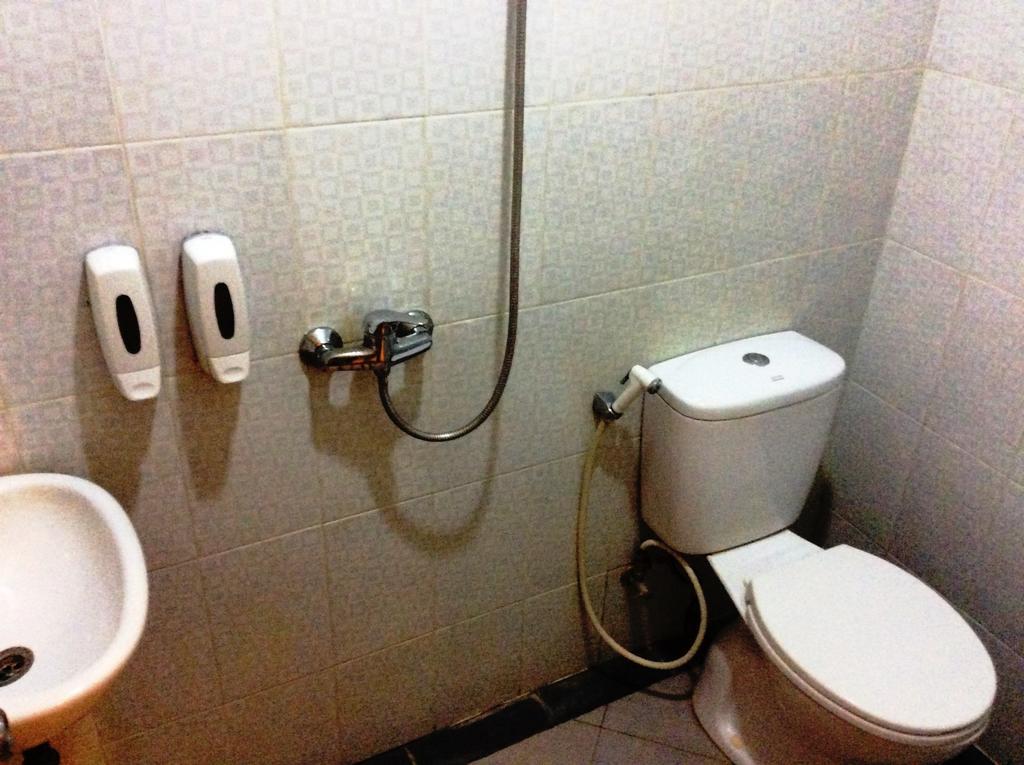 Hotel Diamond Makassar Rum bild