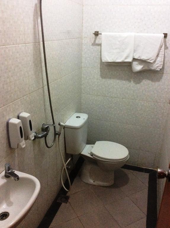 Hotel Diamond Makassar Rum bild