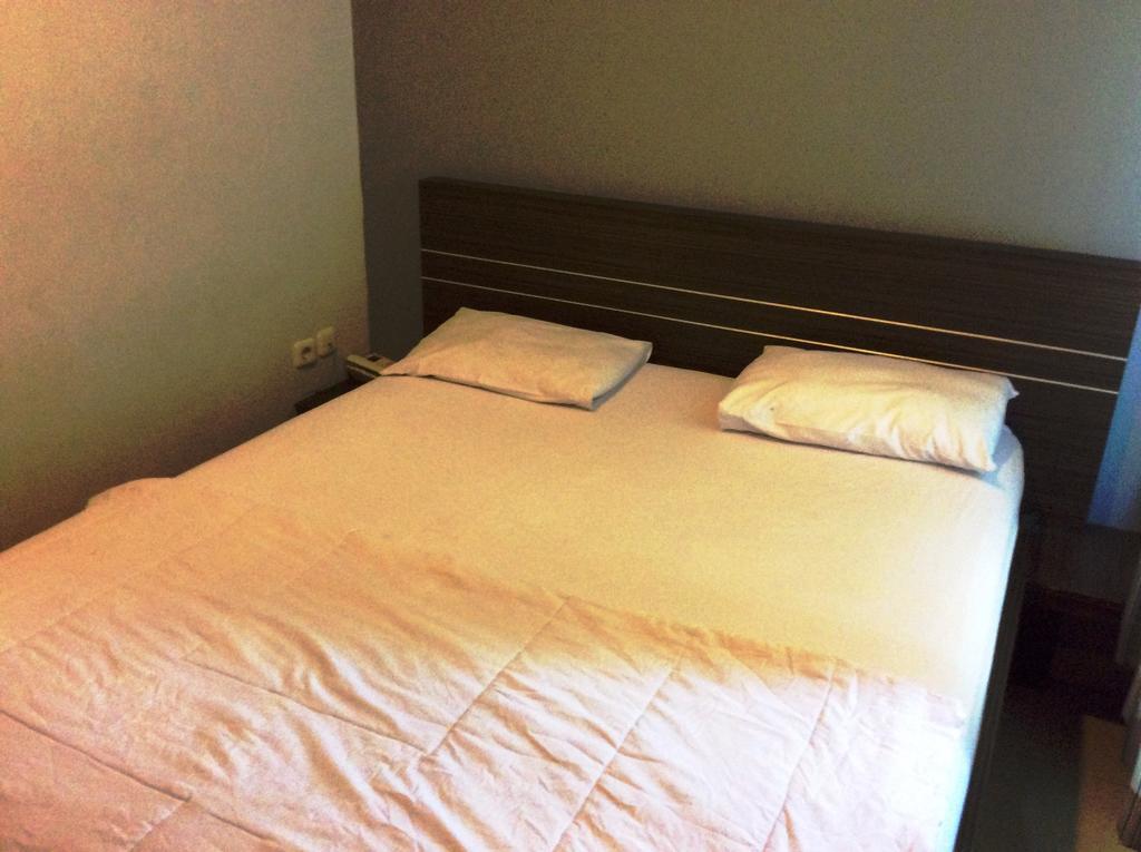 Hotel Diamond Makassar Rum bild
